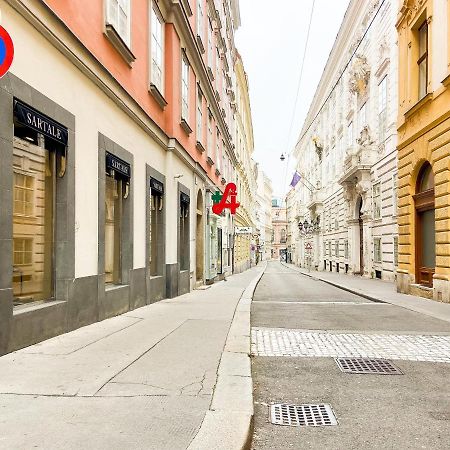 Breathtaking Suite Mozart Відень Екстер'єр фото